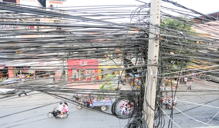 Bacoor-City-Launches-Initiative-to-Remove-Hazardous-Overhead-Wires